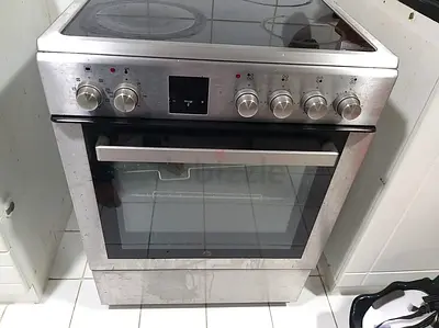 Hoover freestanding electric cooker - used