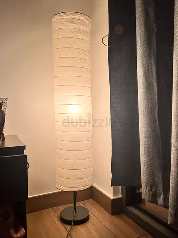 Floor lamp