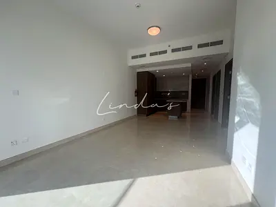 Modern 1 Bed | Vacant | Premium Amenities