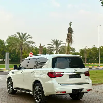 2019 Infiniti QX80 — фото 13