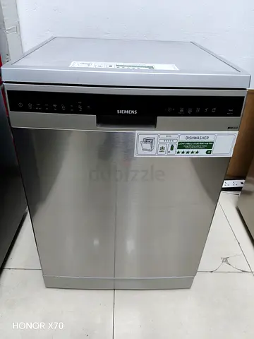 Siemens freestanding stainless steel dishwasher - good working condition