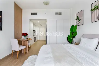Upgraded | Vacant | Fully Furnished