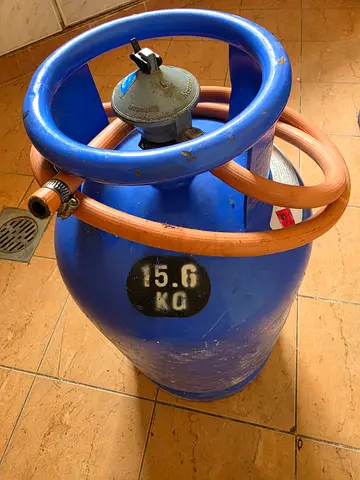 Adnoc cylinder full set with gas