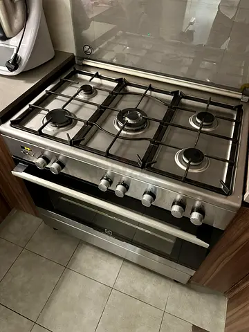 Stainless Steel 5-Burner Gas Range with Oven - Good Condition