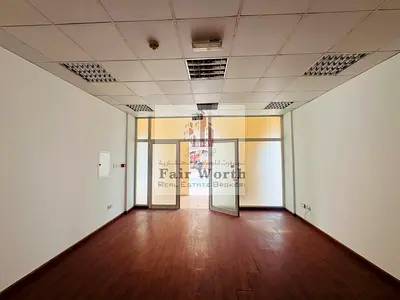 Street-Facing Shop | F-04 China Cluster | Wood Flooring