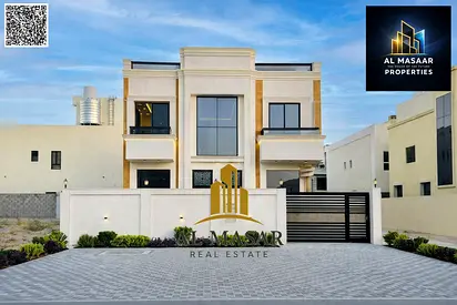 Classic two-story villa with a roof terrace, excellent finishing, 6 master bedrooms, freehold owner