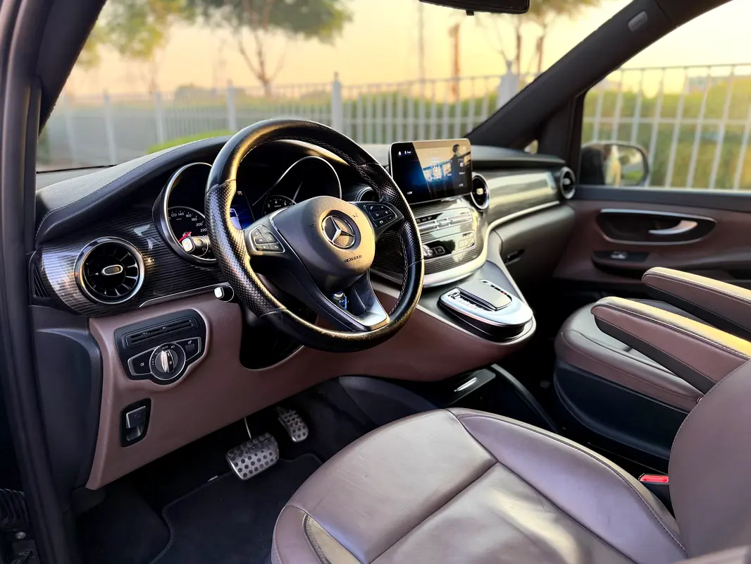 Mercedes-Benz V-Class 2023