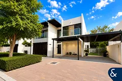 Luxury Villa | Upgraded | Private Garden