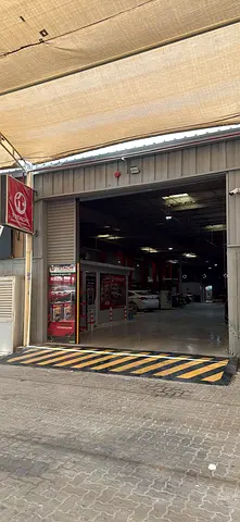 Auto repair workshop space available in Dubai