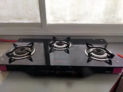 3-Burner Gas Stove with Glass Top - Used, Working