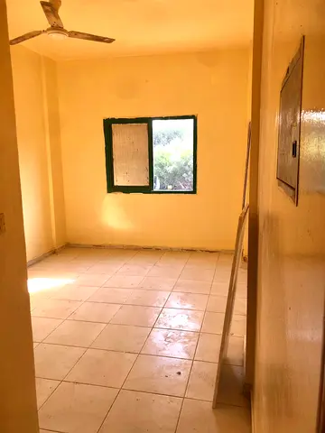 Studio rental for bachelors—payable in 6 installments.