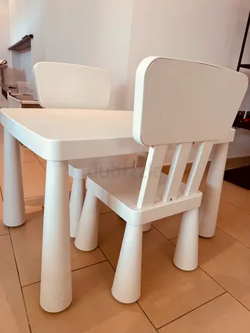 Baby chairs and table