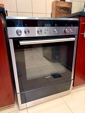 Moving Sale - Perfect Siemens freestanding electric cooker 60x60cm