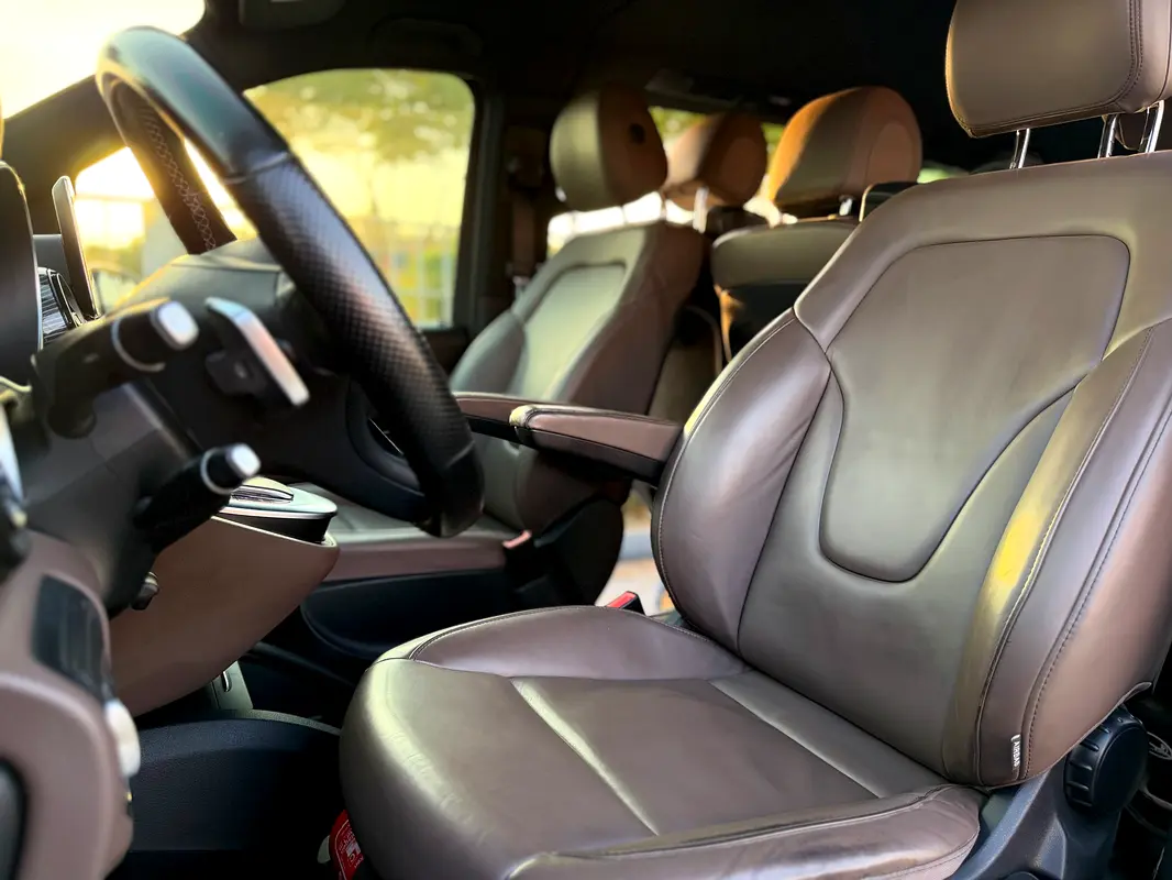 Mercedes-Benz V-Class 2023