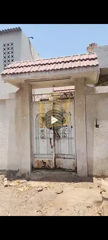 An Arab house for sale in Liwara, a one-story house consisting of four rooms, a living room and thr