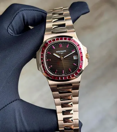 Patek Philippe Nautilus Gold Rubies 1:1 Clone With box and card