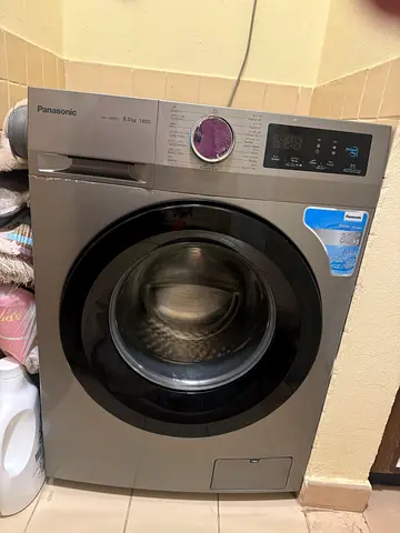 Panasonic Front Load Washing Machine - broken drum, selling as is for parts or repair