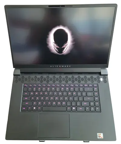 Alienware M17 R5