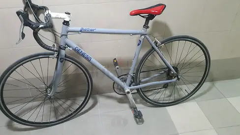 Genesis Aether Road Bike - Lightweight hybrid