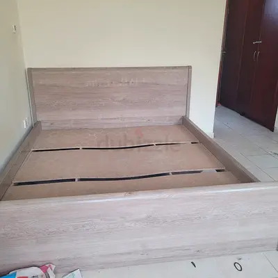 Wooden Bed Frame with Headboard - Light Oak Finish - King size