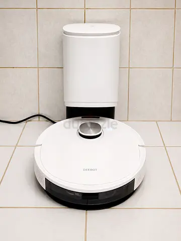 ECOVACS Deebot N8+ with Auto-Empty Station – Great Deal
