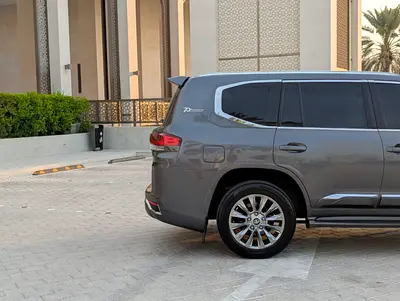 2015 Toyota LAND CRUISER — фото 10
