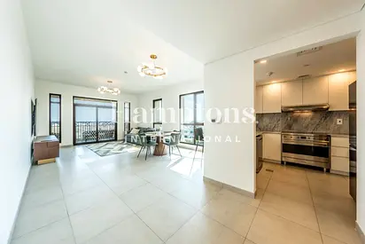 2 Beds, Maid Room | Large Layout | Vacant Now