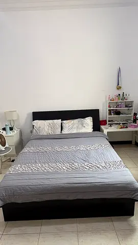 Black Storage Bed Frame with 4 Drawers – Excellent Condition