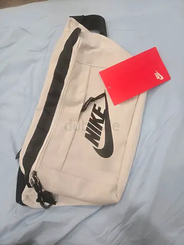Nike Tech Hip Pack