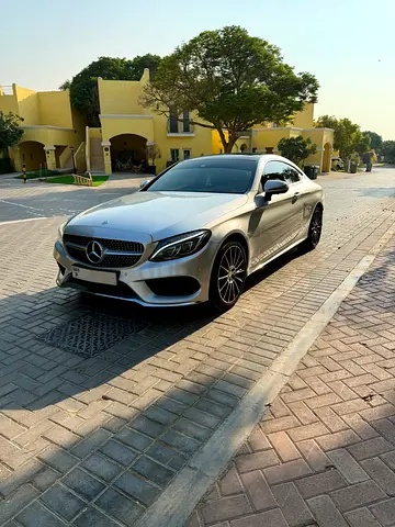 Mercedes-Benz C300 2016 (GCC Spec) is a fully loaded, accident-free, extremely well-maintained Engin