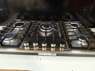 Stove cabinet top