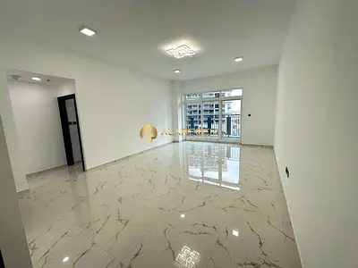 Zero Commission | Great Layout | Closed Kitchen