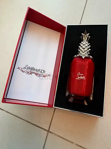 Christian Louboutin-inspired red perfume bottle in gift box LOUBIFUNK brand new 90min