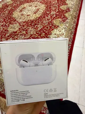 Apple AirPods Pro (box included) - unopened/like new