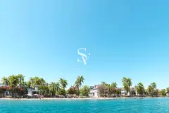On the Water | Detached Villa | Near Amenities