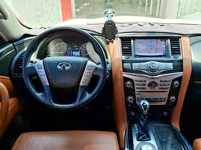 2018 Infiniti QX80 — фото 10