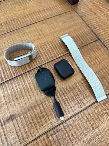 Whoop 5.0 with 2 chargers and straps