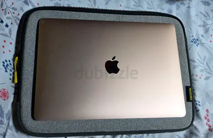 Macbook Air 2020 Rose Gold M1 Chip + Original charger.