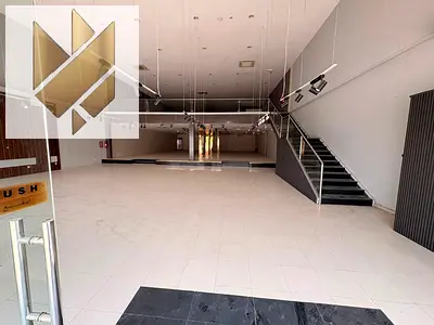 معرض 7500 قدم بالصناعية 4 على الشارع العام مباشرة
