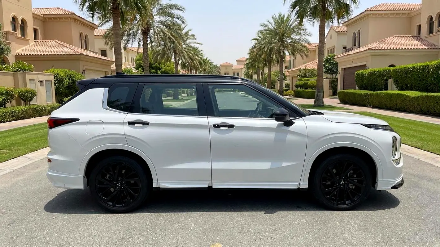 Mitsubishi Outlander 2025