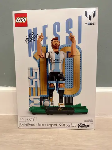 LEGO Creator Expert Lionel Messi Soccer Legend - 958 pcs (sealed/box)