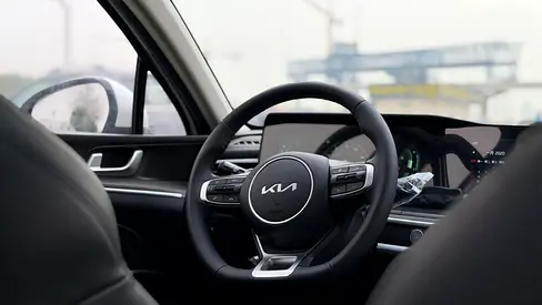 صورة 8 لـ 2025 KIA K5