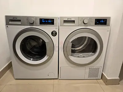 Smeg 9kg Capacity Washer and dryer same like new.