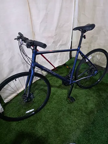 Fuji absolute 1.9 hybrid bike