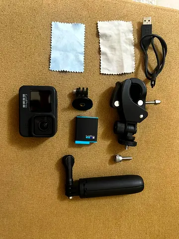 GoPro HERO 9 Black, good condition. Selling in hurry with best offer.