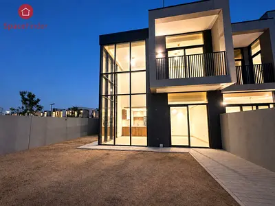 Single Row | Prime Location | Mortgage Acceptable