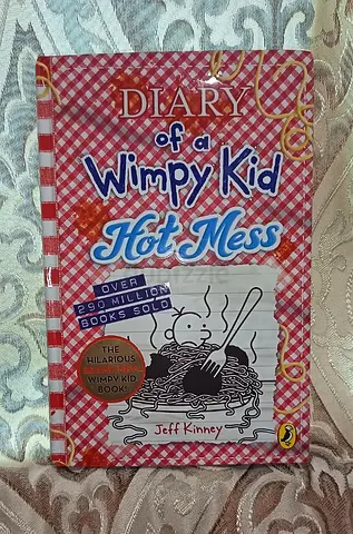 Diary of a Wimpy Kid: Cabin Fever (Hardback) - Back Cover Shown