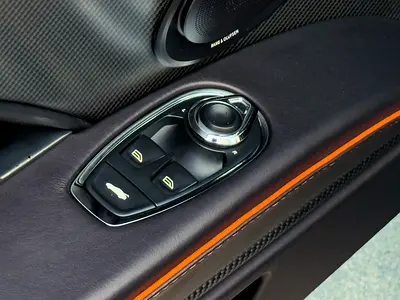 صورة مصغرة 17 لـ 2020 Aston Martin DBS