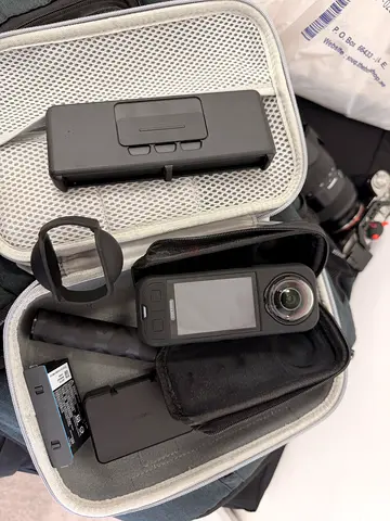 Insta 360 x5 essential bundle used 3x