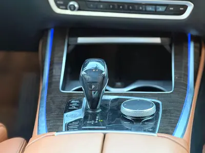2021 BMW X7 — миниатюра 17